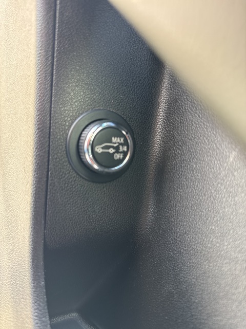 Vehicle image 13 of 31