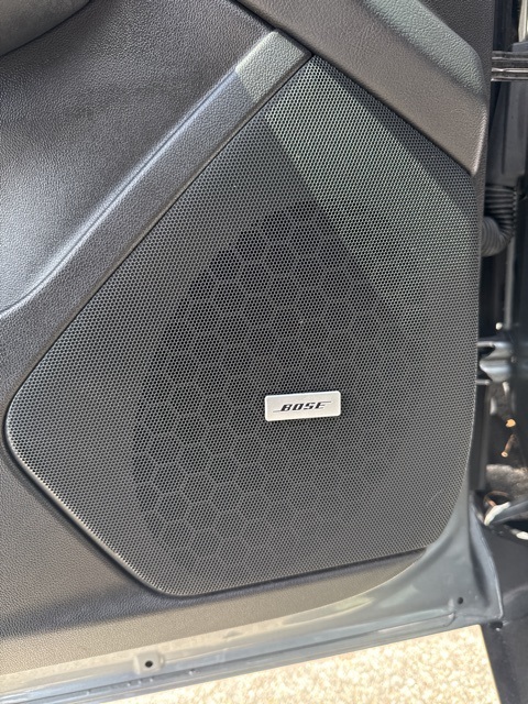 Vehicle image 14 of 31