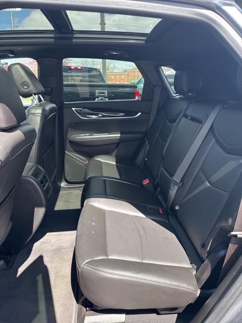 Vehicle image 28 of 31