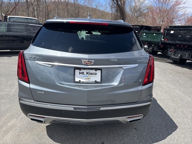 Vehicle image 4 of 31