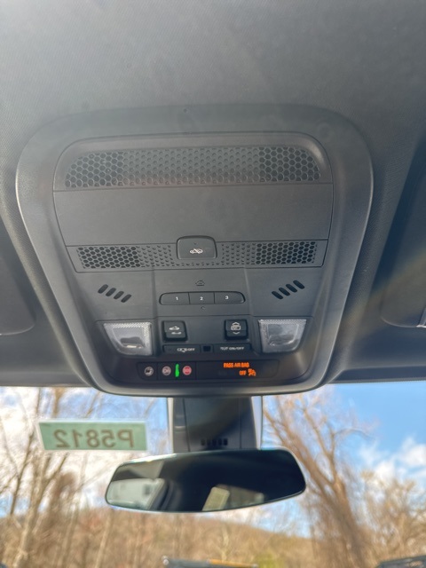 Vehicle image 24 of 31