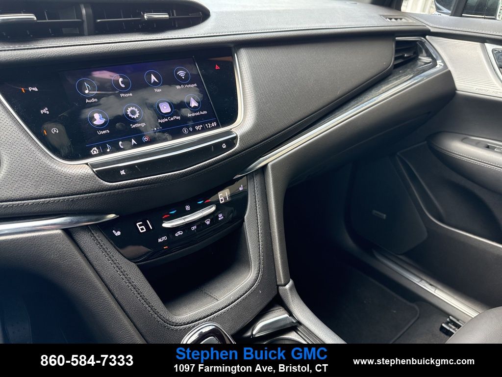 Vehicle image 17 of 29