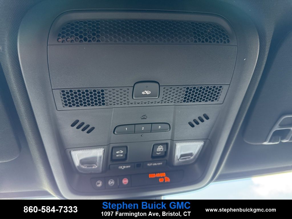 Vehicle image 20 of 29