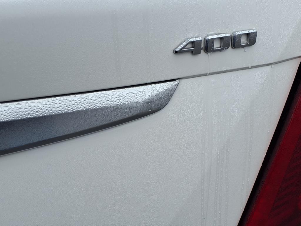 Vehicle image 11 of 34