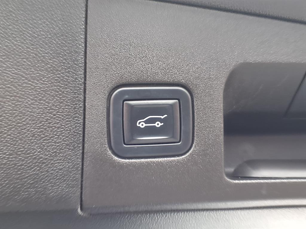 Vehicle image 13 of 34