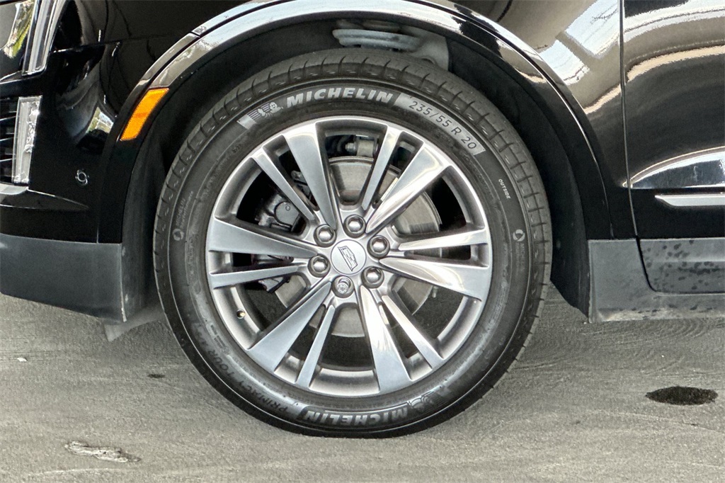 Vehicle image 29 of 32