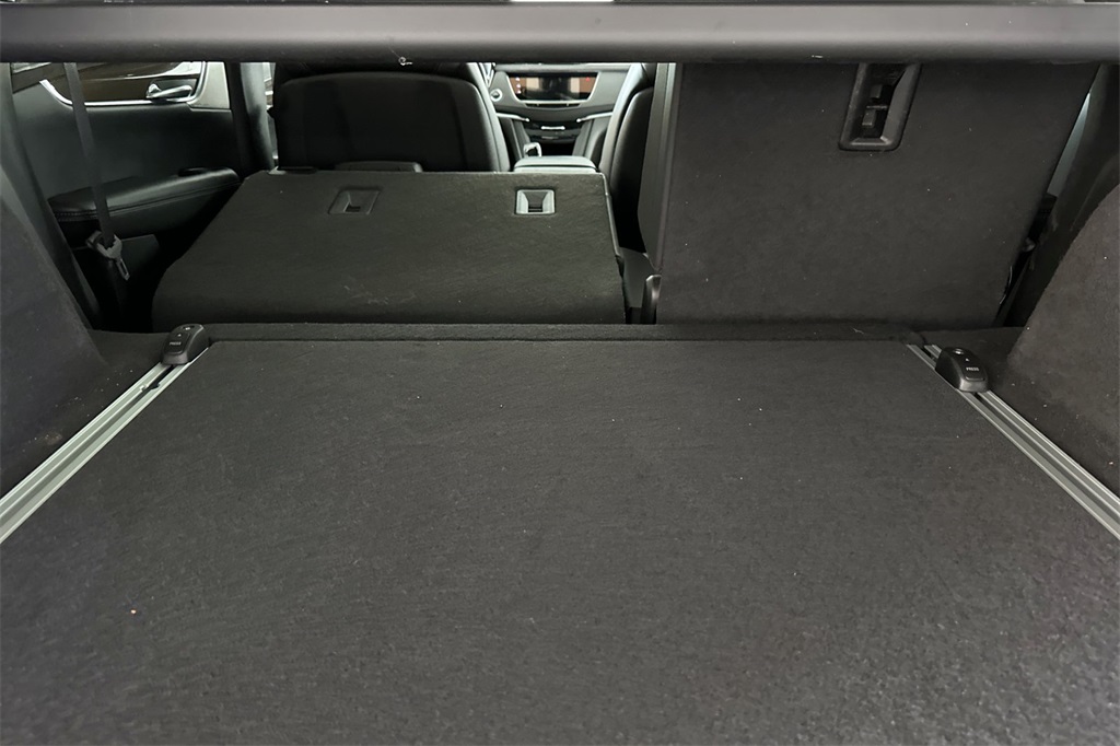 Vehicle image 17 of 32