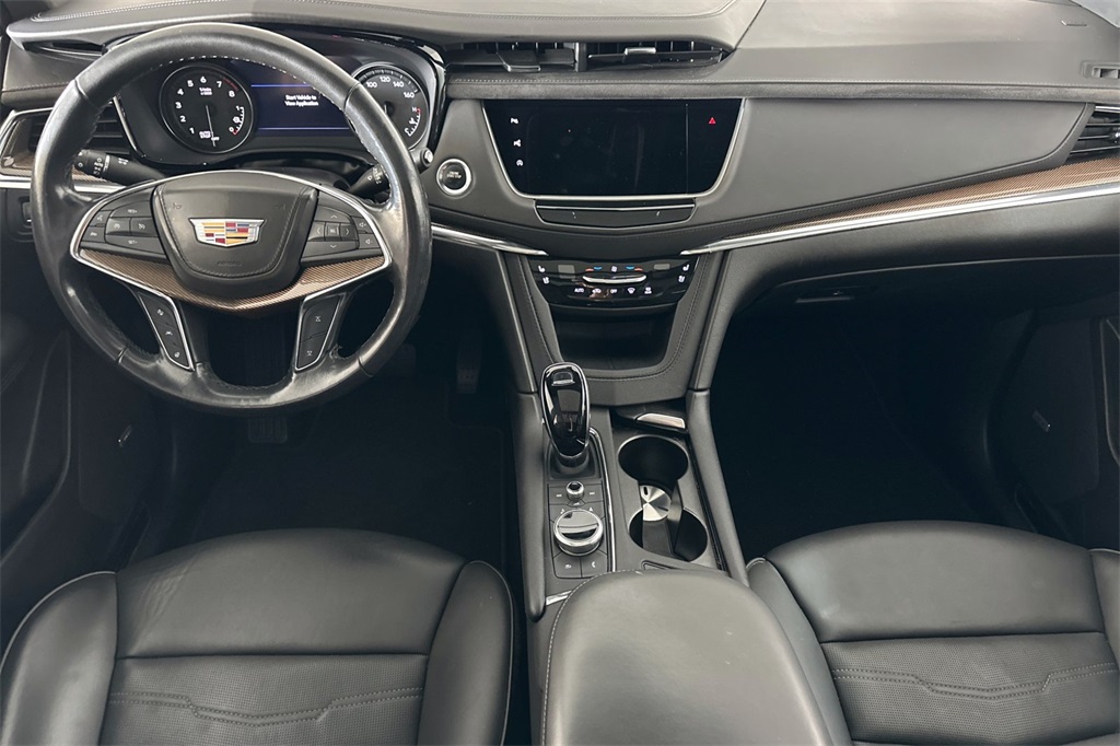 Vehicle image 15 of 32