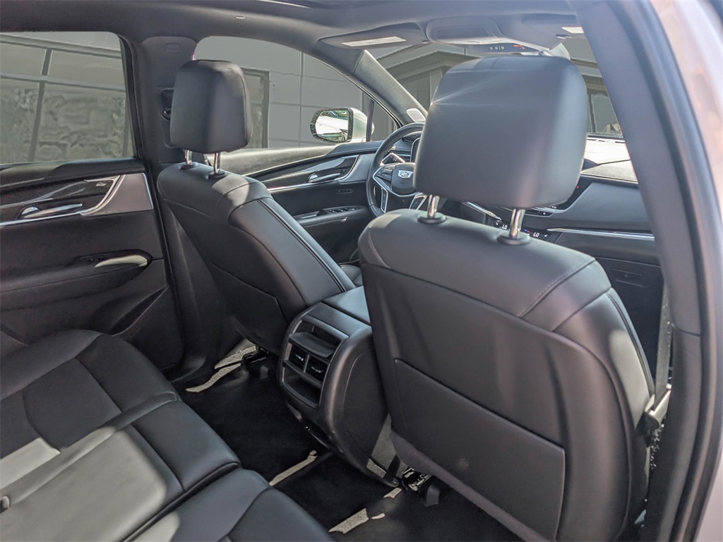 Vehicle image 9 of 36