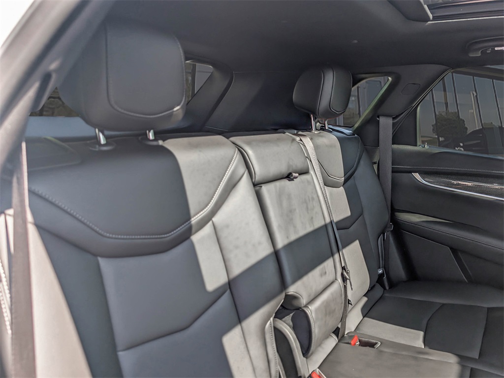 Vehicle image 12 of 36