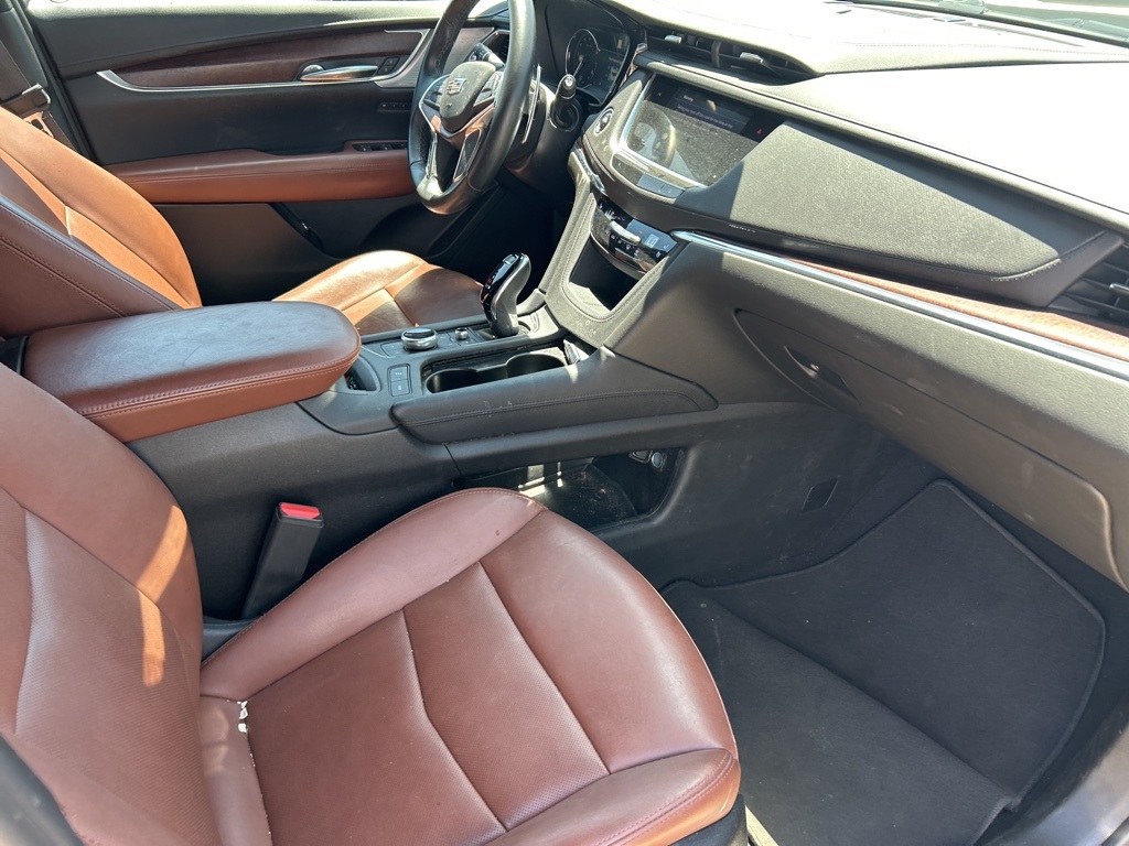 Vehicle image 26 of 27