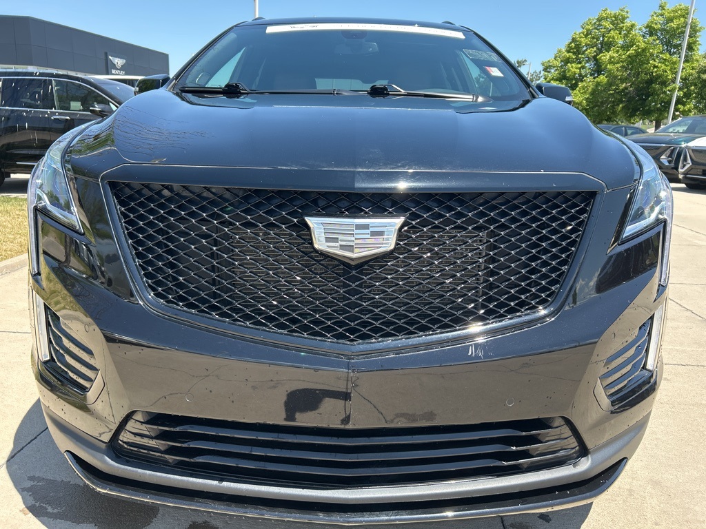 Vehicle image 9 of 27