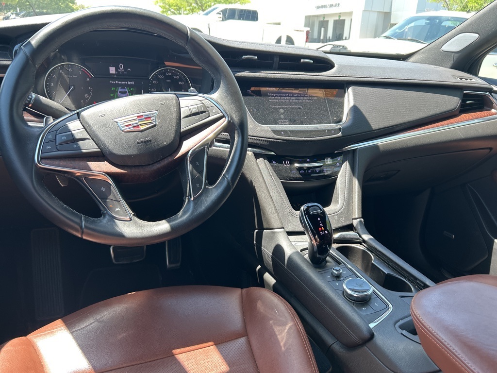 Vehicle image 20 of 27