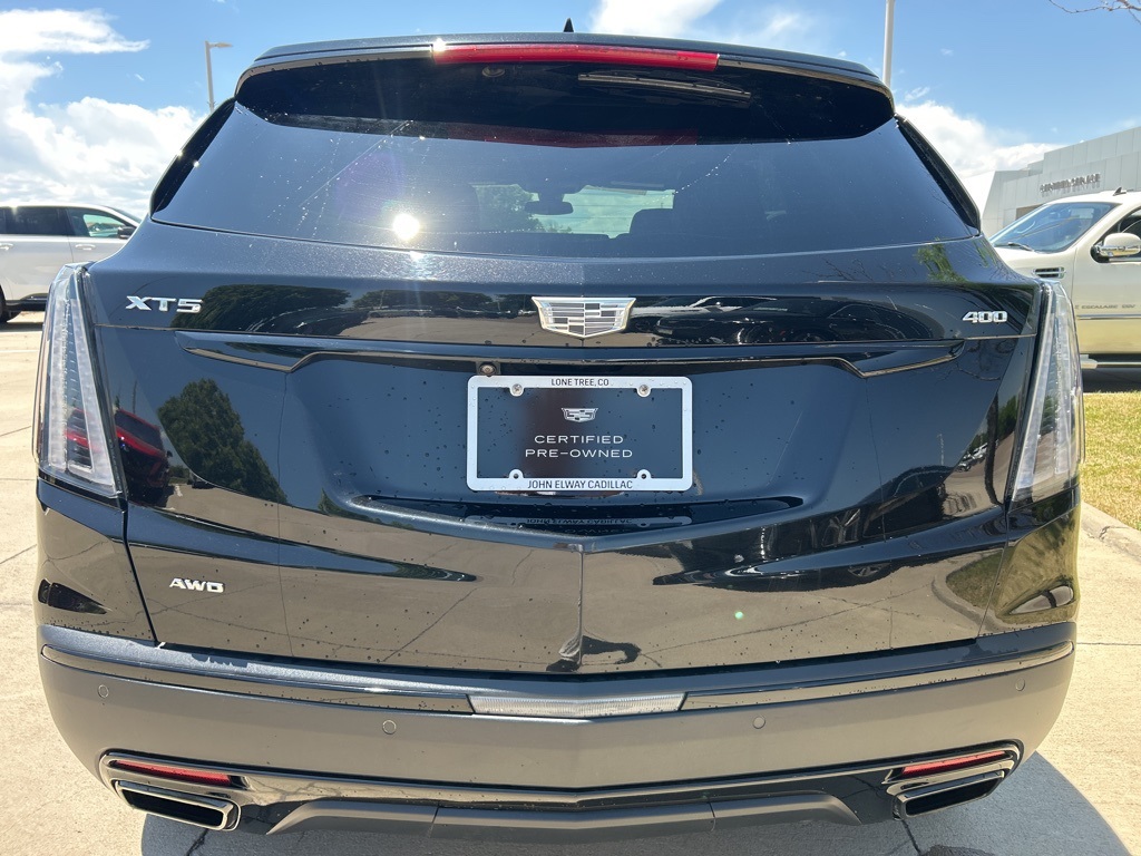 Vehicle image 10 of 27