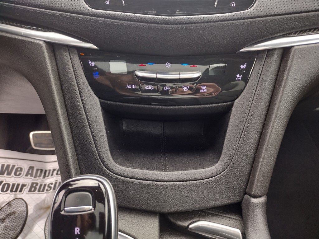 Vehicle image 12 of 29