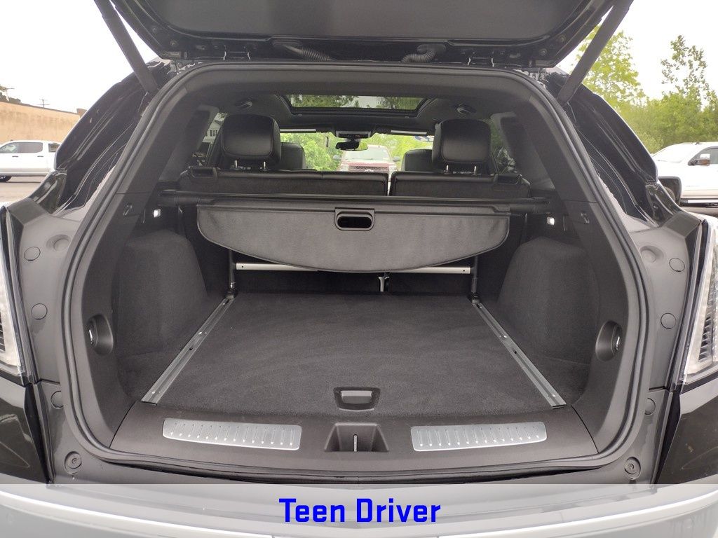 Vehicle image 8 of 29