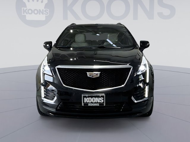Vehicle image 4 of 36