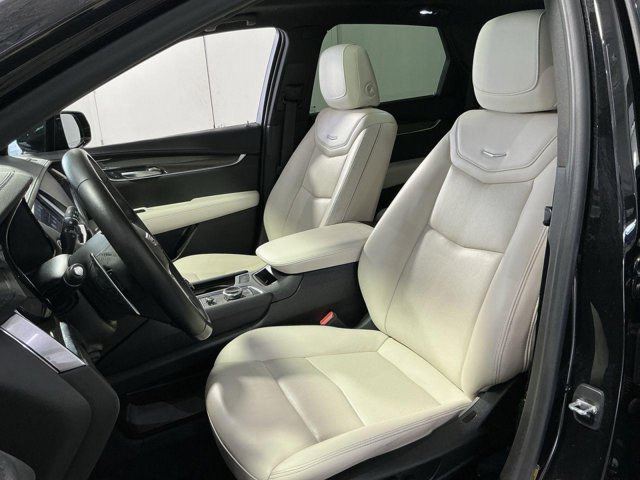 Vehicle image 18 of 36