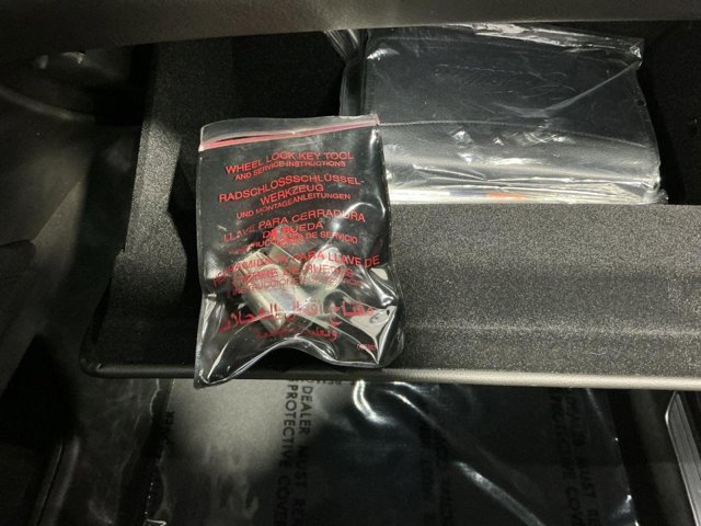 Vehicle image 28 of 36