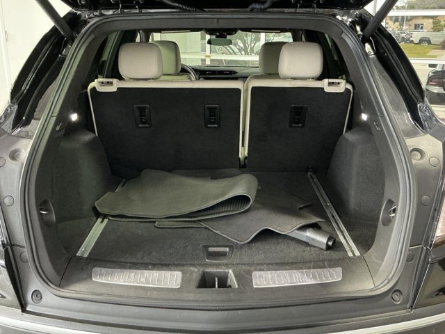 Vehicle image 34 of 36