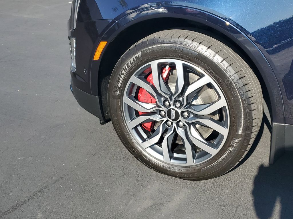 Vehicle image 11 of 30