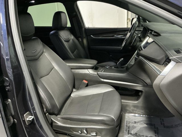 Vehicle image 32 of 33