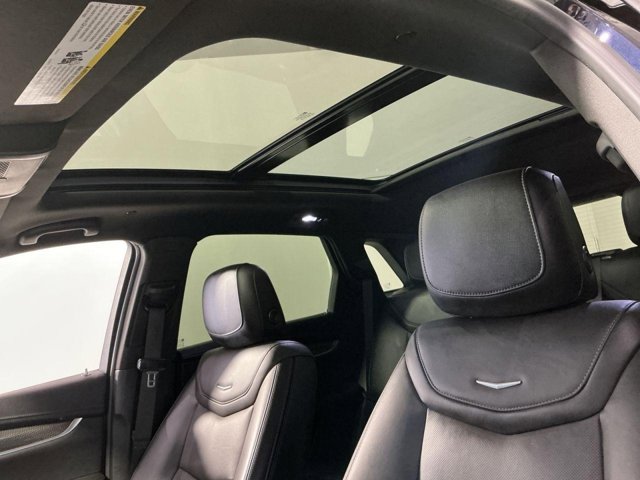 Vehicle image 29 of 33