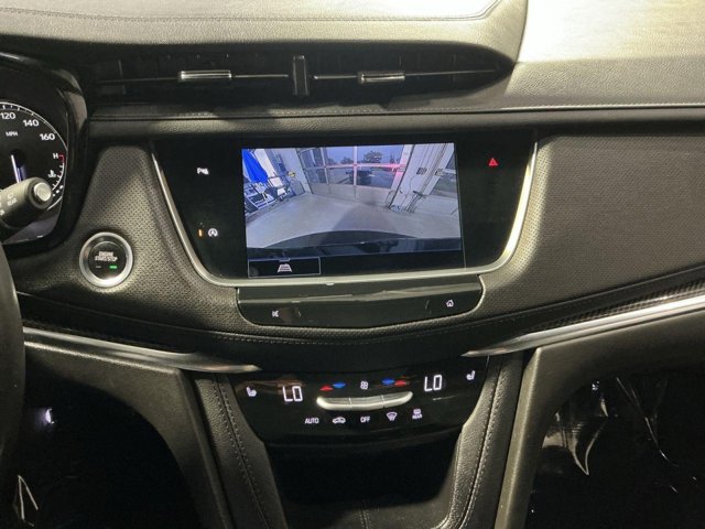 Vehicle image 24 of 33