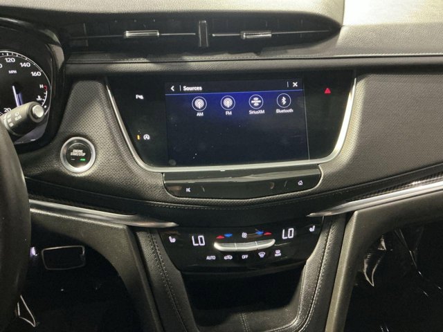 Vehicle image 23 of 33