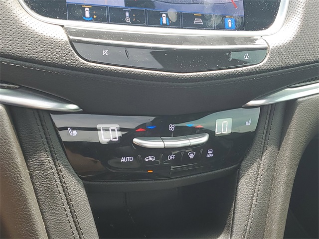 Vehicle image 19 of 28