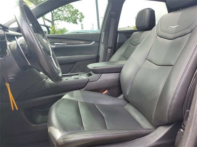 Vehicle image 27 of 28