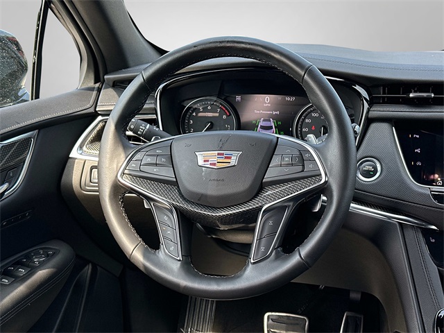Vehicle image 10 of 30
