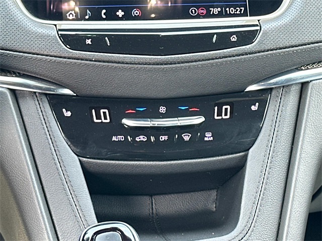 Vehicle image 8 of 30