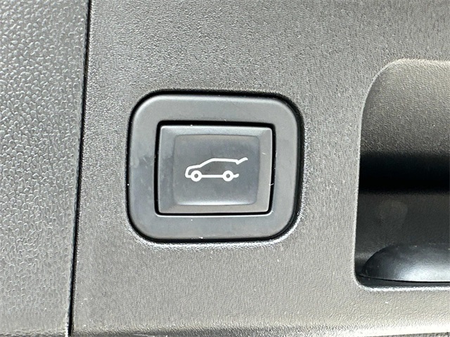 Vehicle image 24 of 30