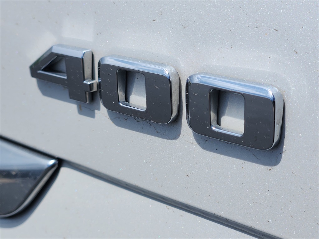 Vehicle image 12 of 30