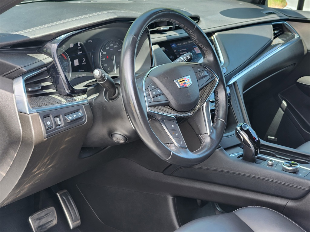 Vehicle image 16 of 30