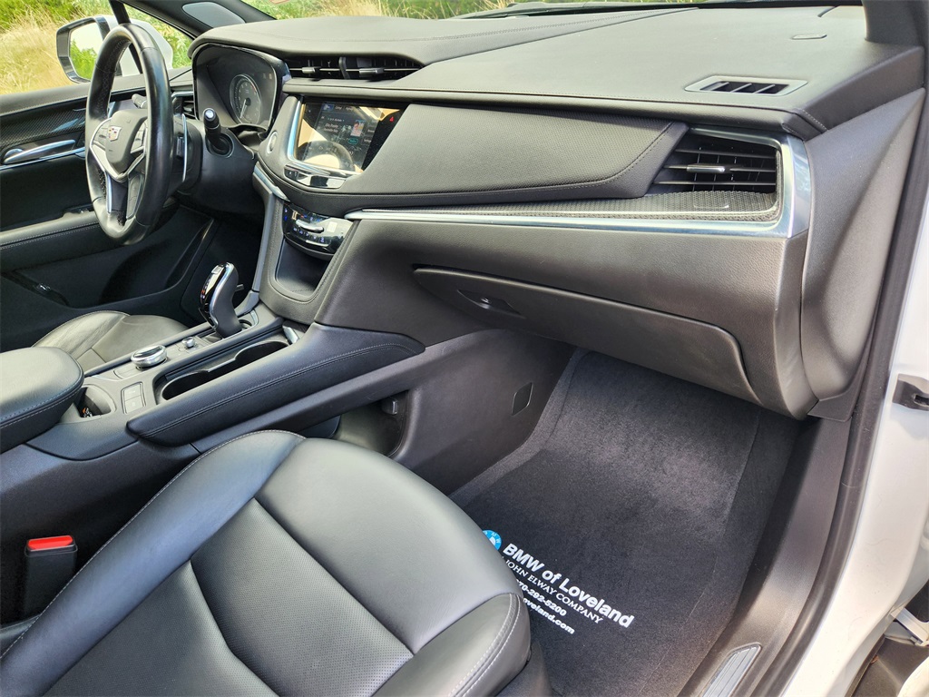 Vehicle image 26 of 30