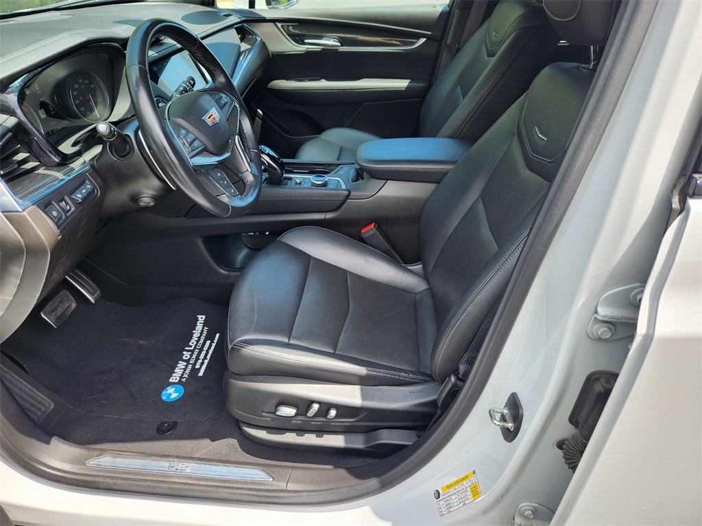 Vehicle image 17 of 30