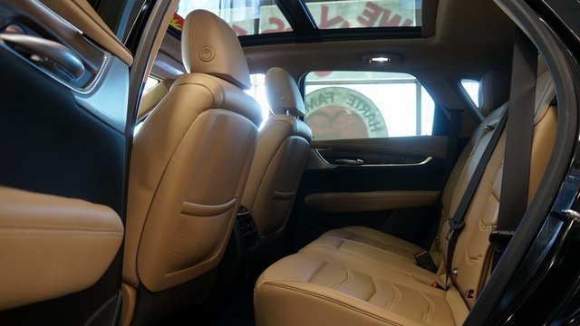 Vehicle image 32 of 97