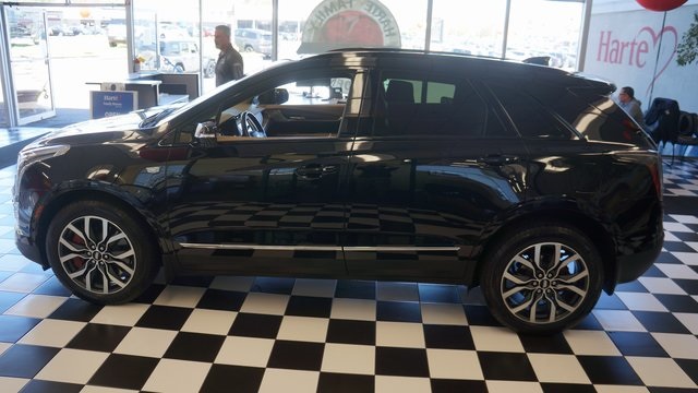 Vehicle image 6 of 97