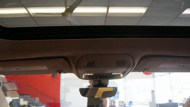 Vehicle image 34 of 97