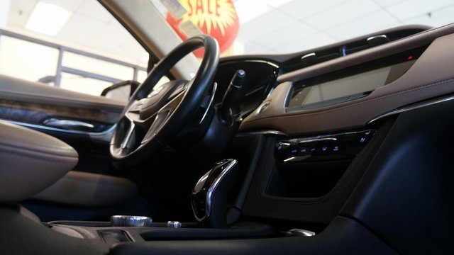 Vehicle image 53 of 97