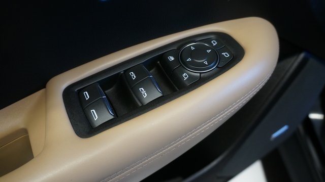 Vehicle image 27 of 97