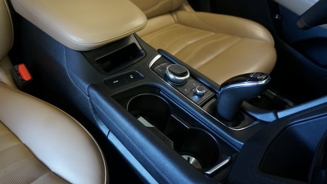Vehicle image 54 of 97