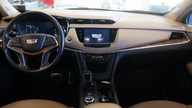 Vehicle image 15 of 97