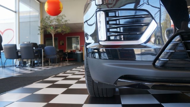 Vehicle image 73 of 97