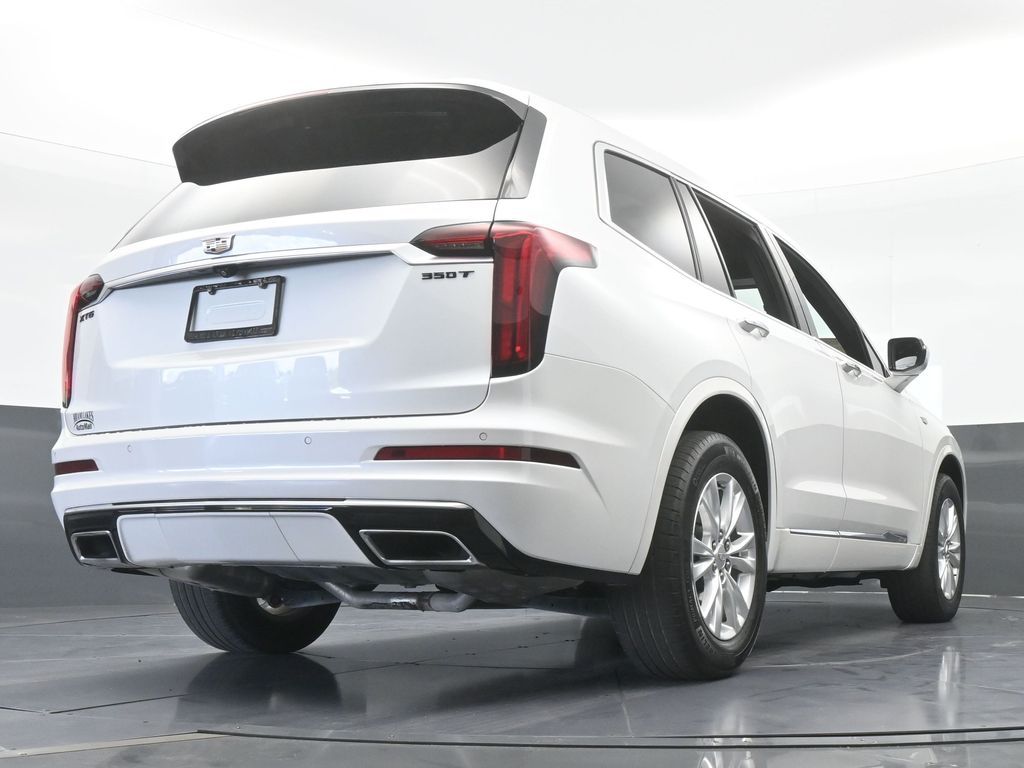 Vehicle image 25 of 76