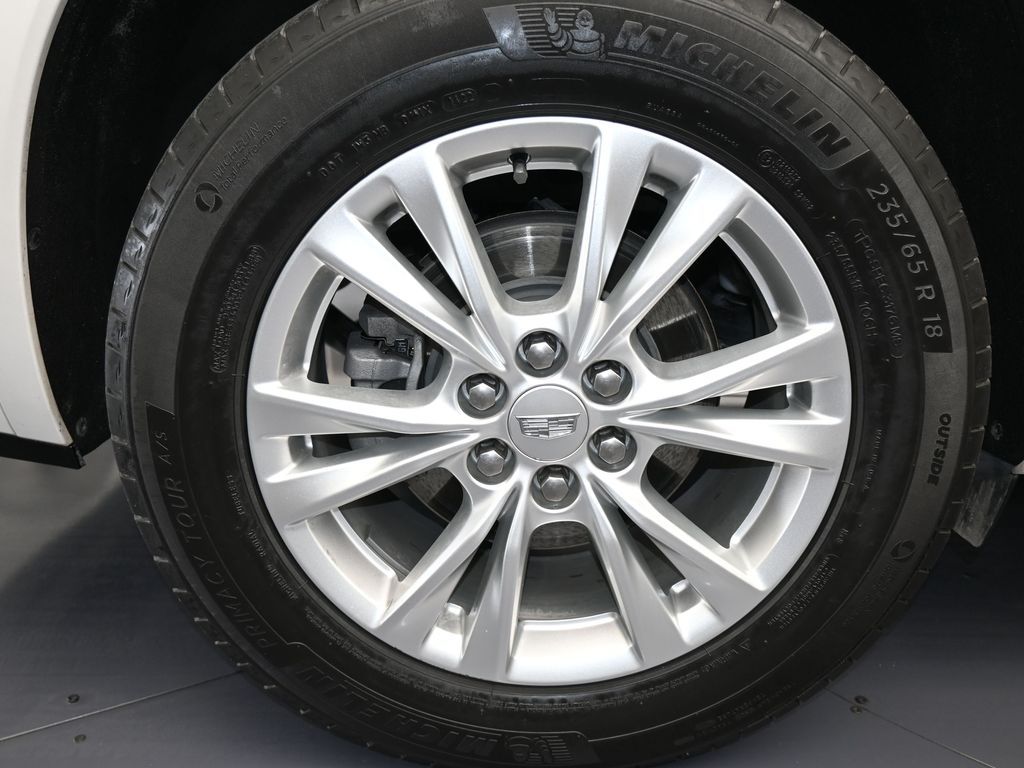 Vehicle image 69 of 76