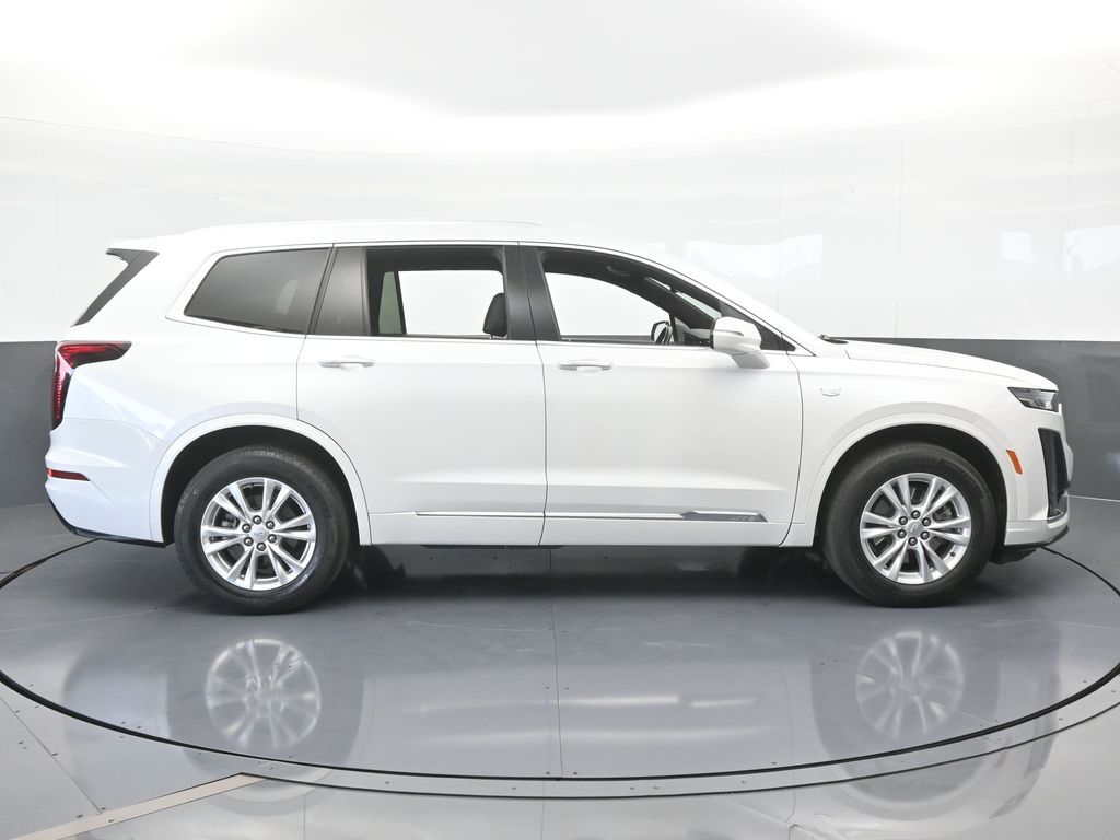 Vehicle image 14 of 76