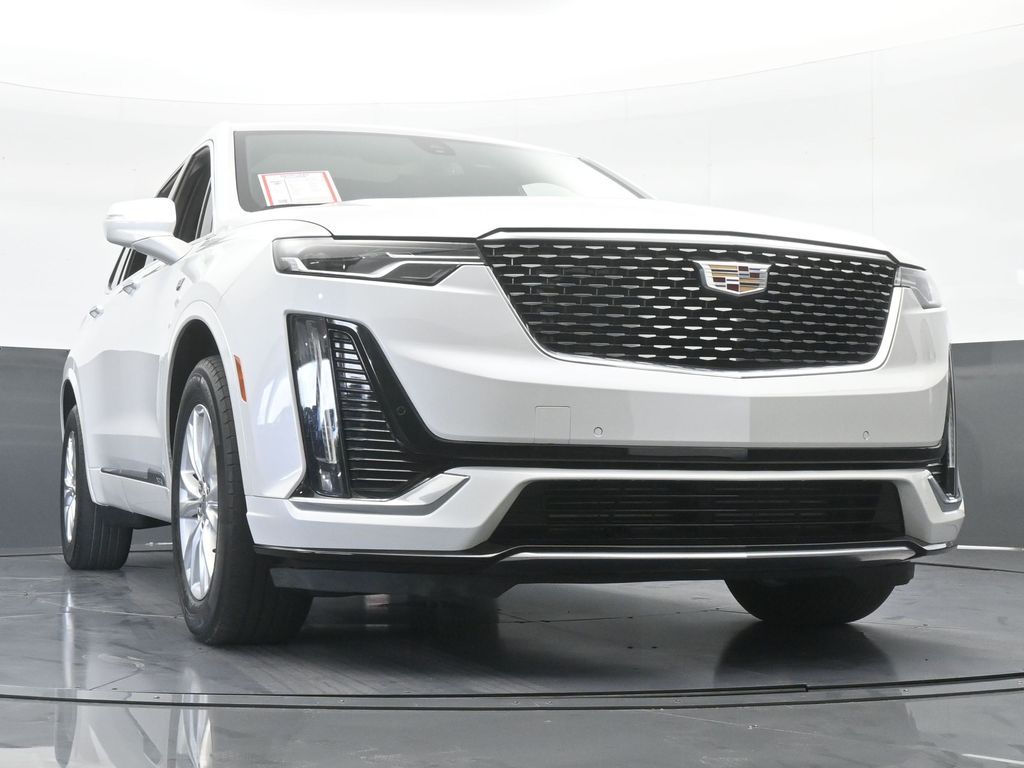 Vehicle image 11 of 76
